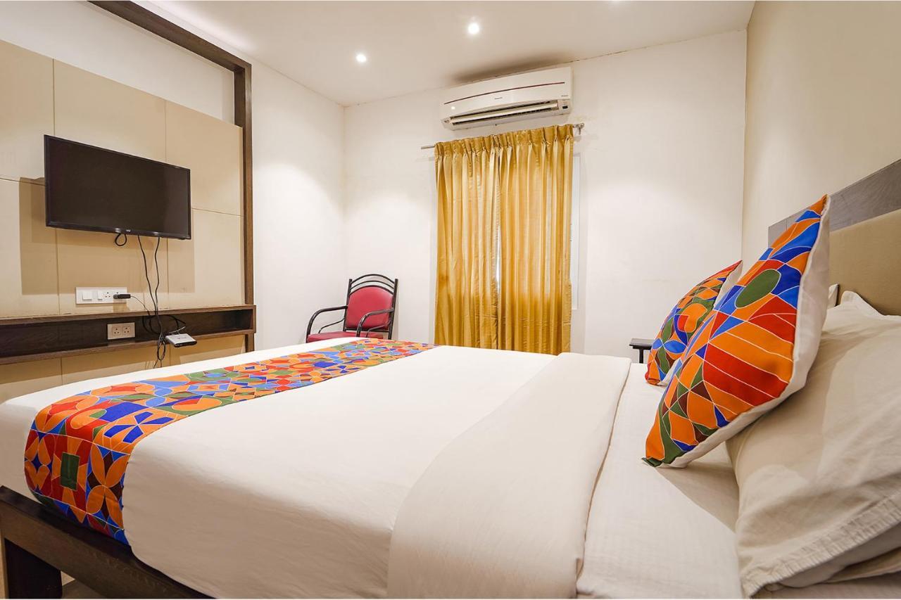 Fabhotel Karpagam - 900M From Nehru Stadium 코임바토르 외부 사진