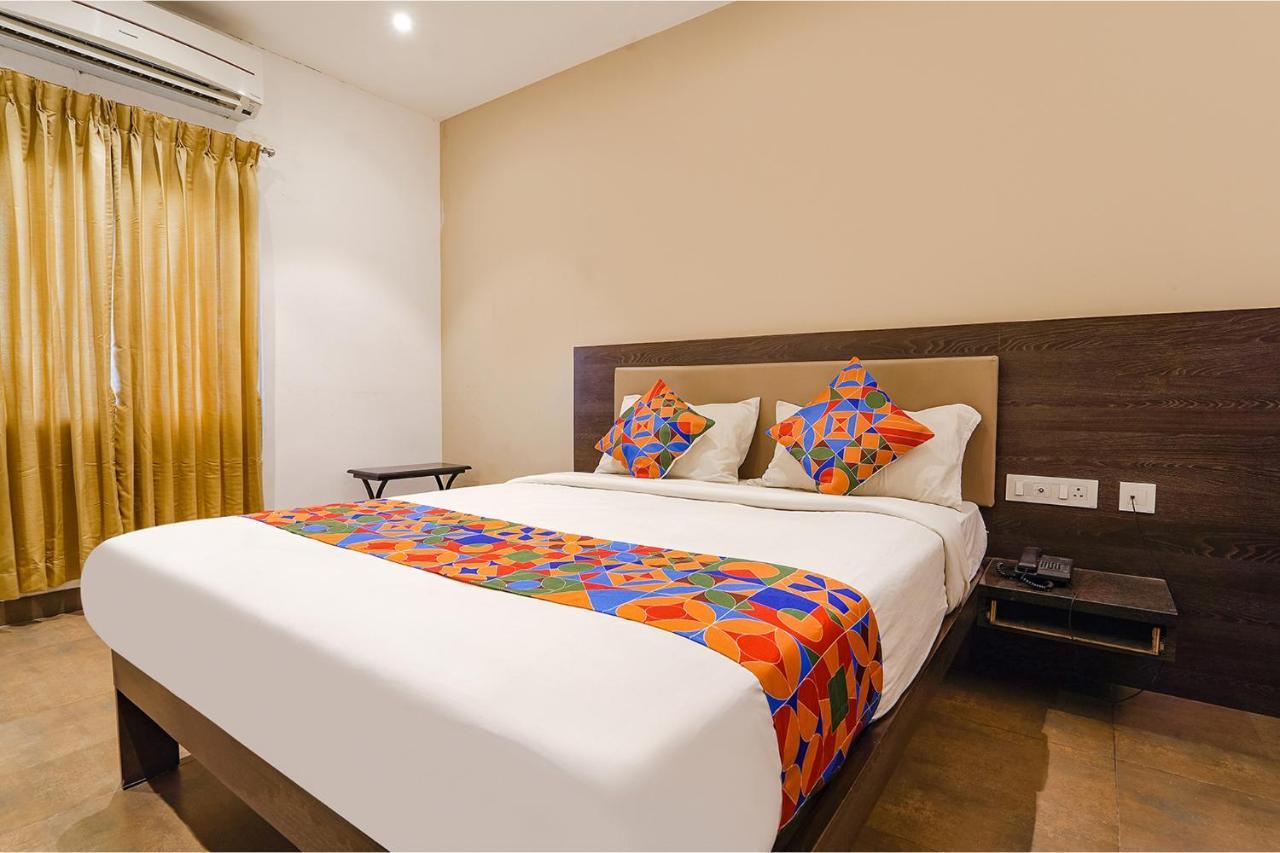 Fabhotel Karpagam - 900M From Nehru Stadium 코임바토르 외부 사진
