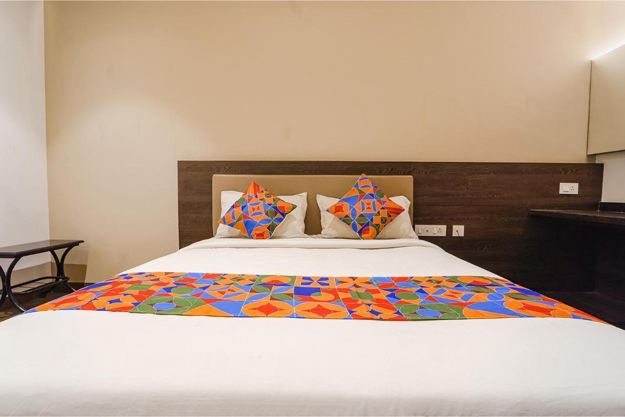 Fabhotel Karpagam - 900M From Nehru Stadium 코임바토르 외부 사진