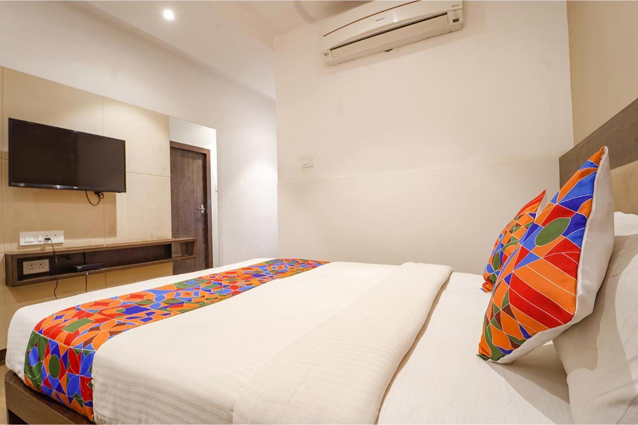 Fabhotel Karpagam - 900M From Nehru Stadium 코임바토르 외부 사진