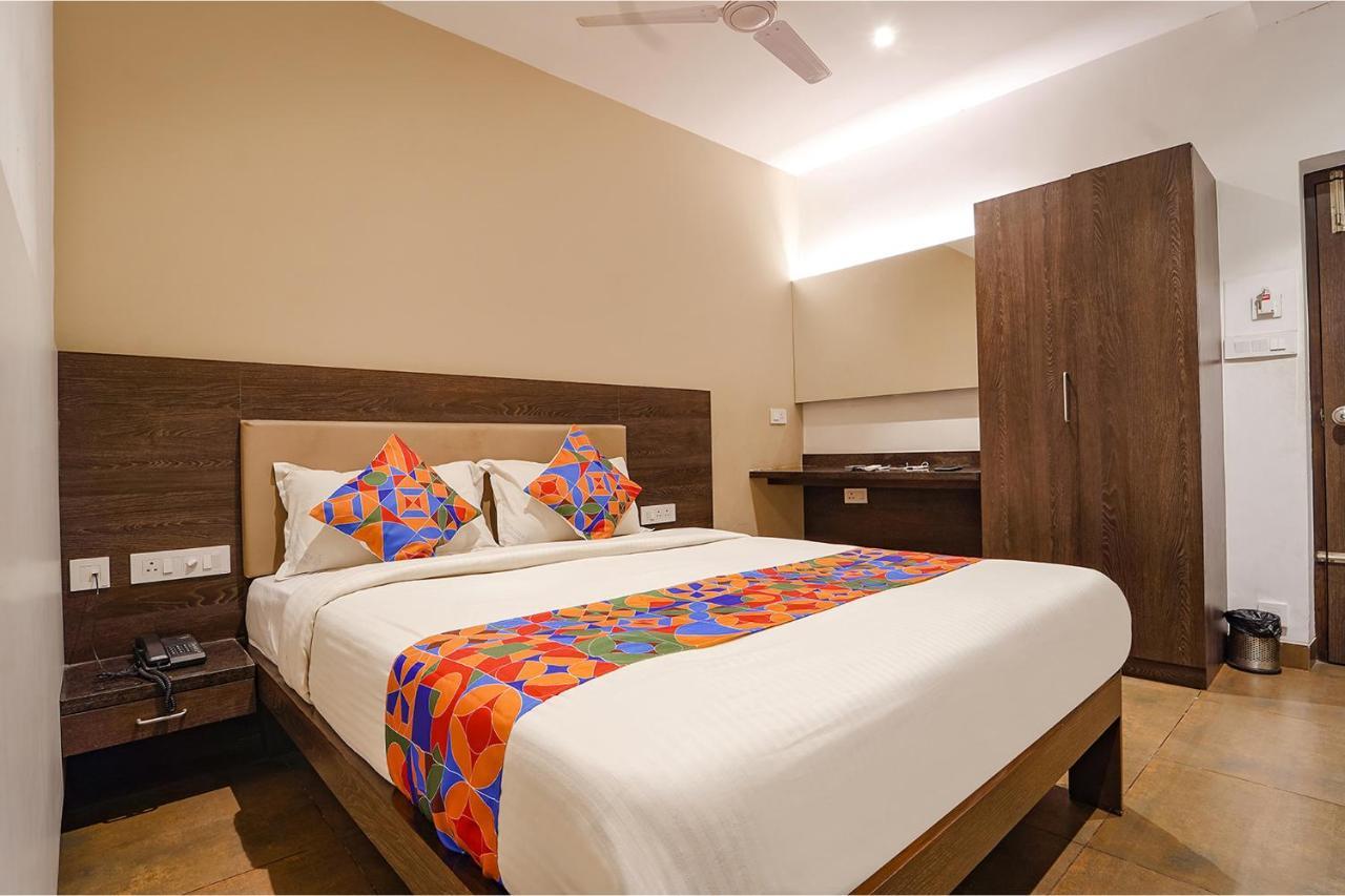 Fabhotel Karpagam - 900M From Nehru Stadium 코임바토르 외부 사진